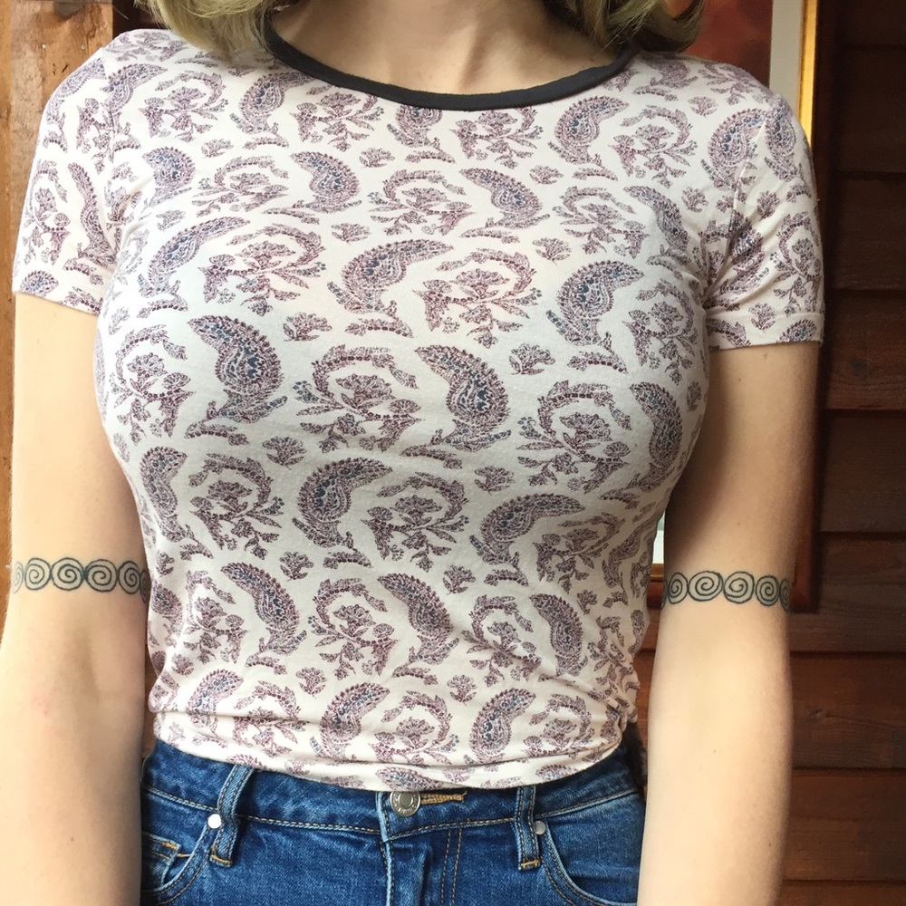 American Eagle soft tee